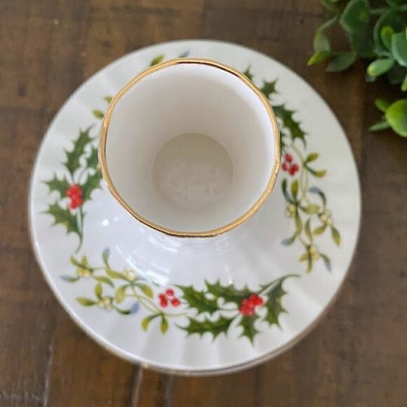 Royal Sutherland Fine Bone China Candle Candlestick Holder - Holly - Picture 3 of 4